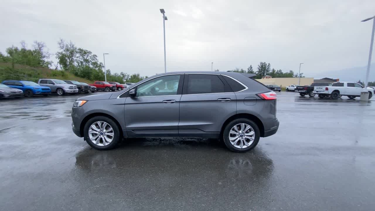 Thumbnail: 2022 Ford Edge - 7