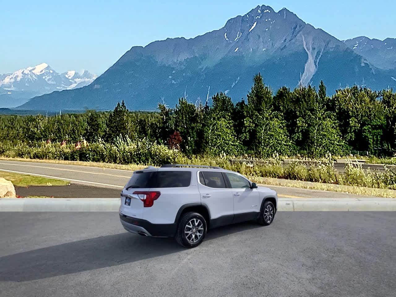 Thumbnail: 2023 GMC Acadia - 6