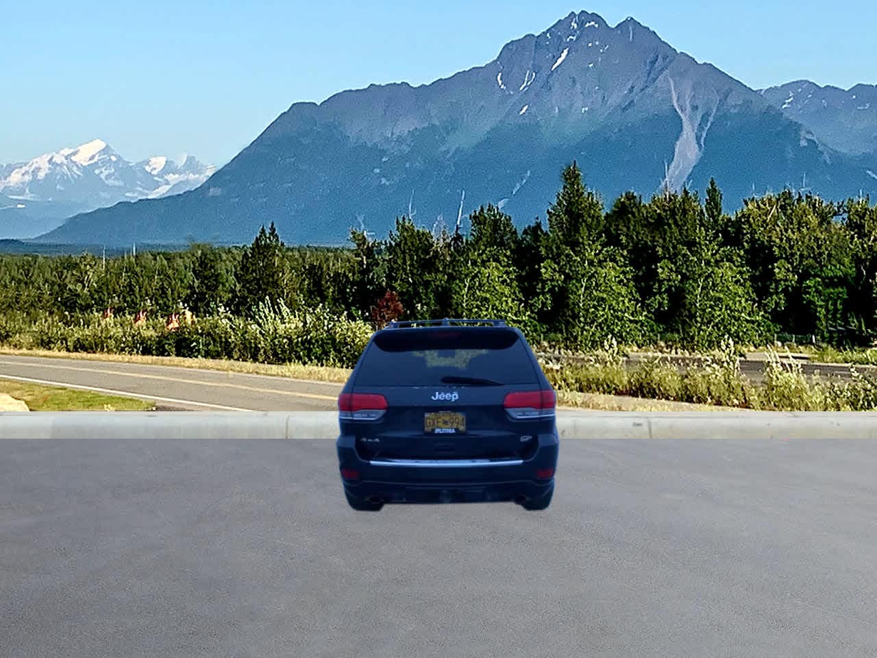 Thumbnail: 2015 Jeep Grand Cherokee - 4