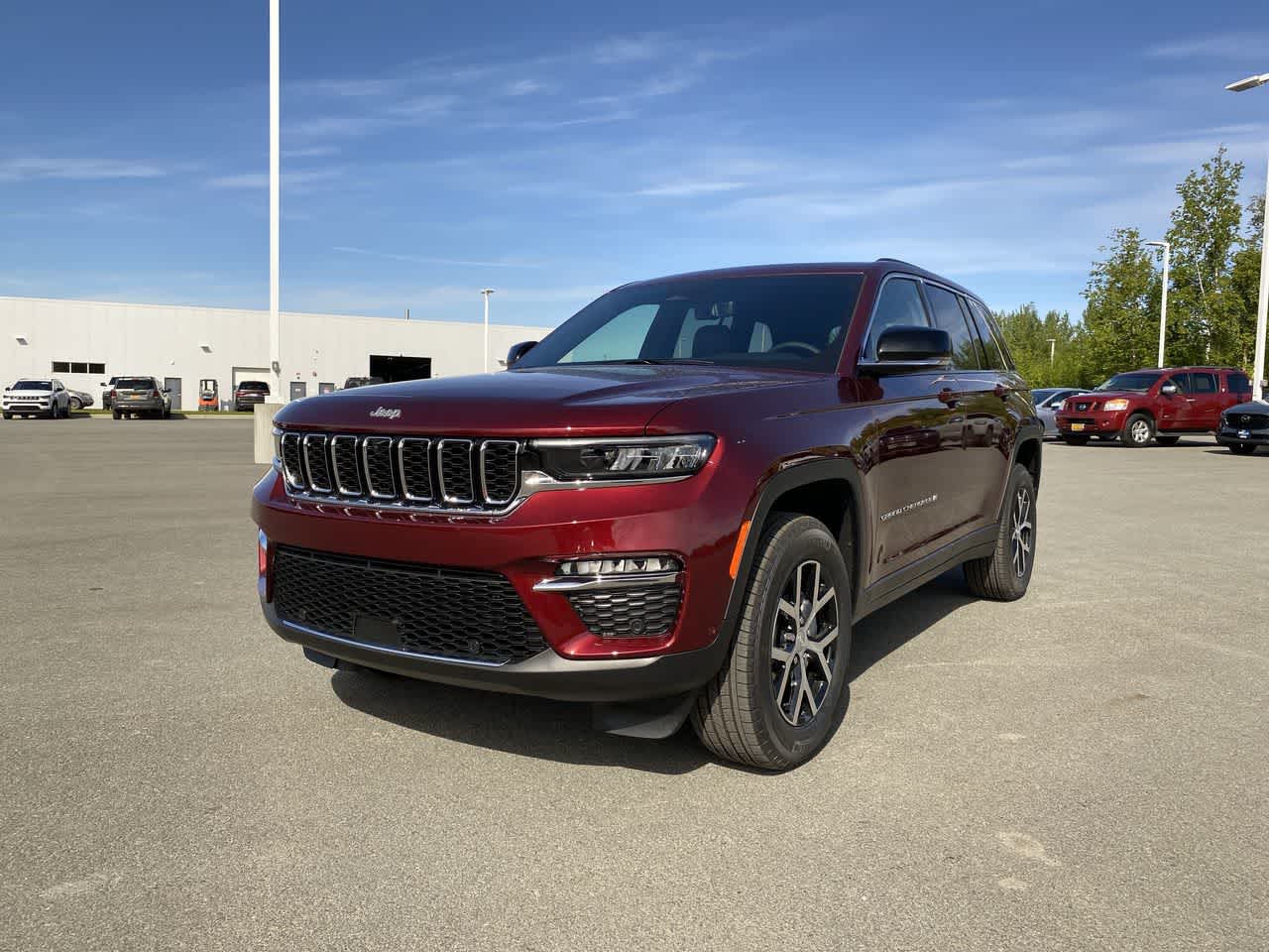 Thumbnail: 2025 Jeep Grand Cherokee - 2