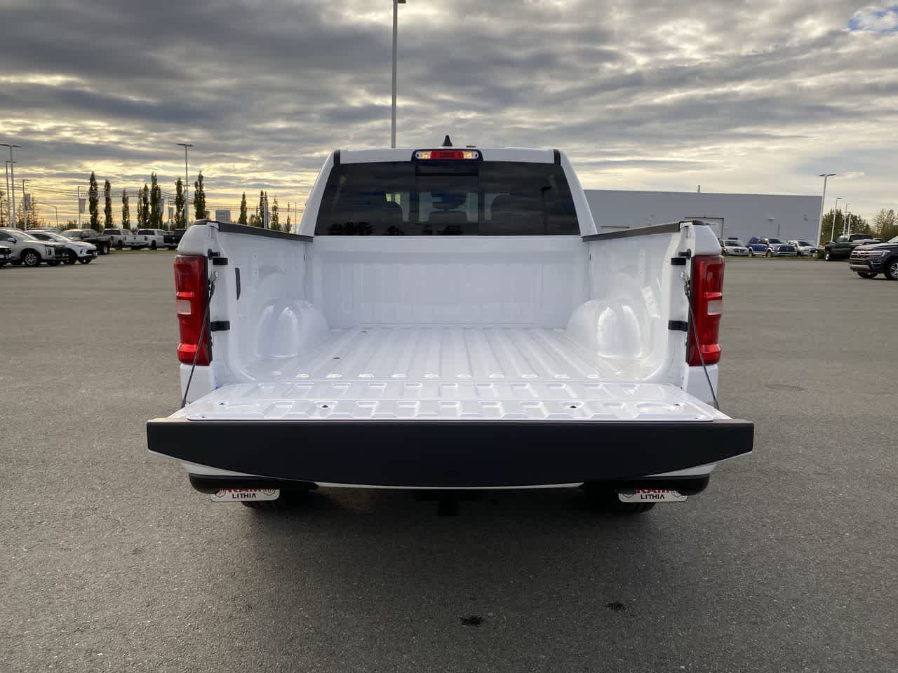 Thumbnail: 2025 RAM 1500 - 24