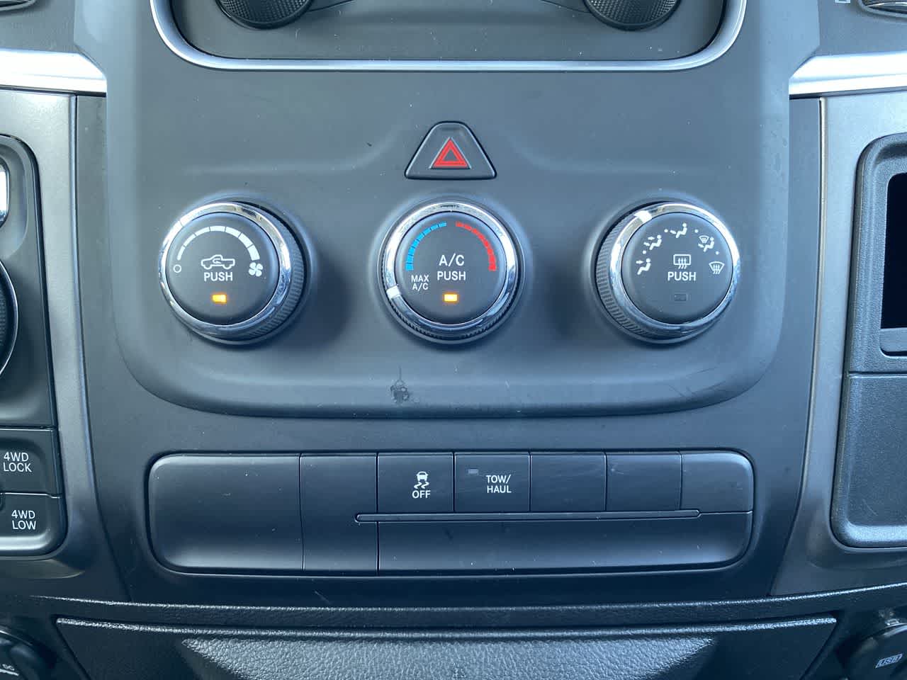 Thumbnail: 2024 RAM 1500 Classic - 19