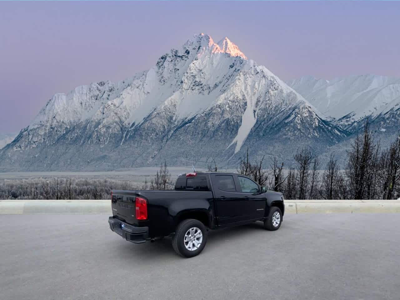 Thumbnail: 2022 Chevrolet Colorado - 5