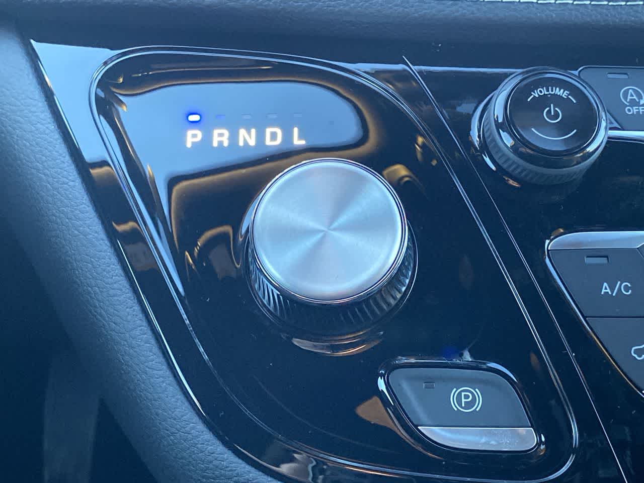 Thumbnail: 2026 Chrysler Pacifica - 26