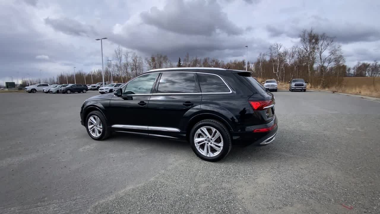 Thumbnail: 2023 Audi Q7 - 9