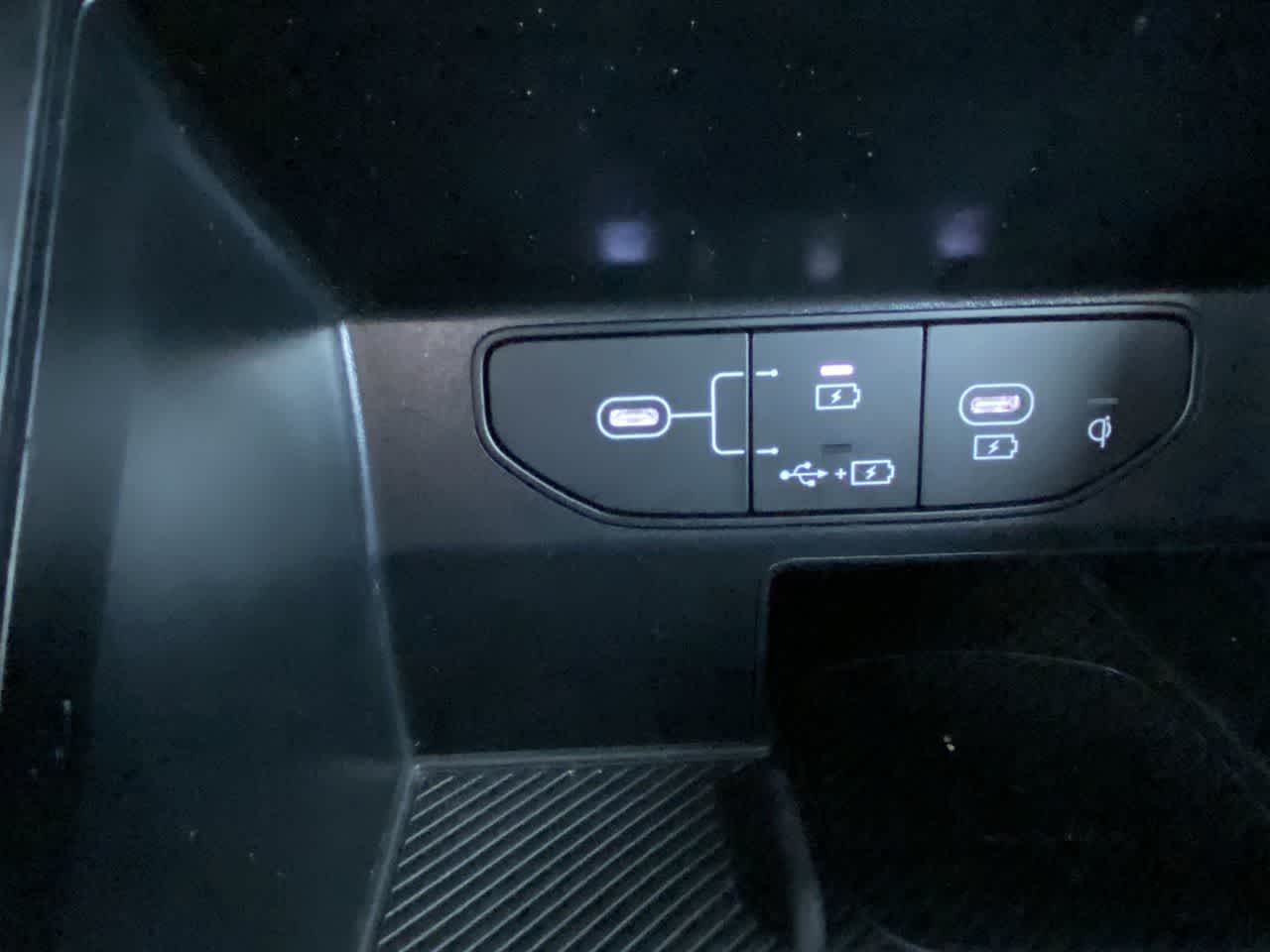 Thumbnail: 2024 Kia Sorento - 22