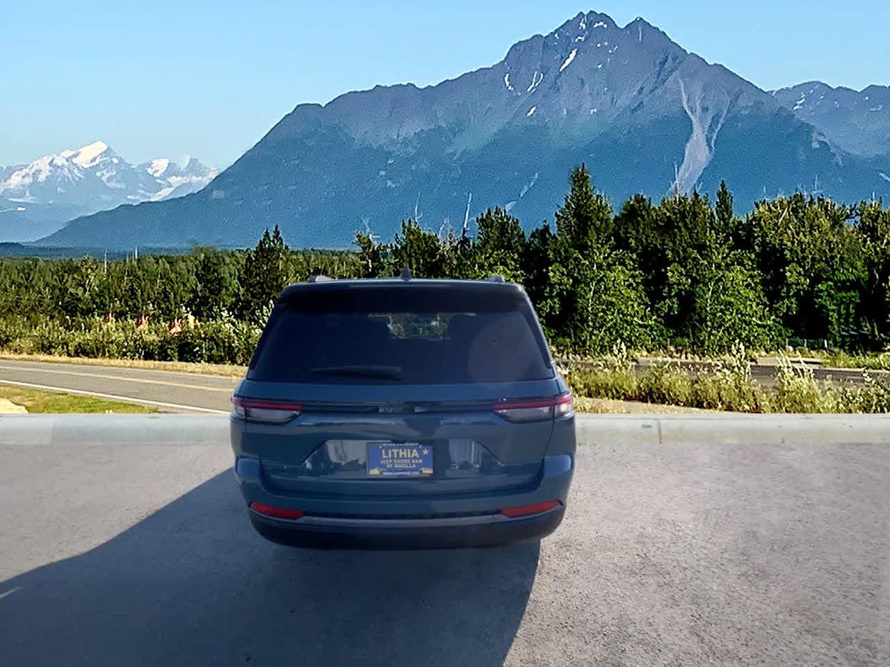 Thumbnail: 2026 Jeep Grand Cherokee - 4