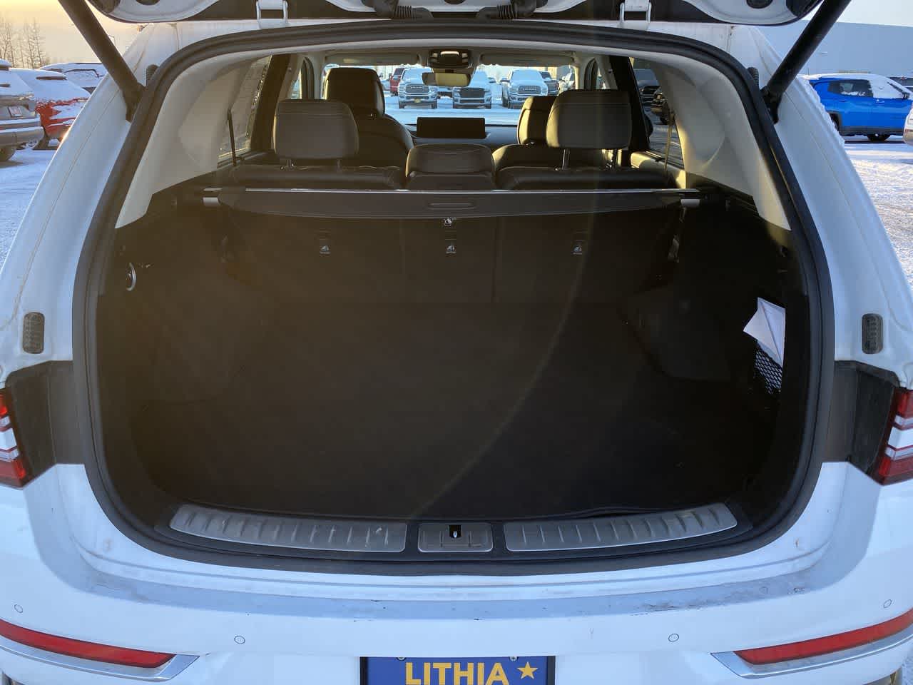 Thumbnail: 2024 Genesis GV80 - 25