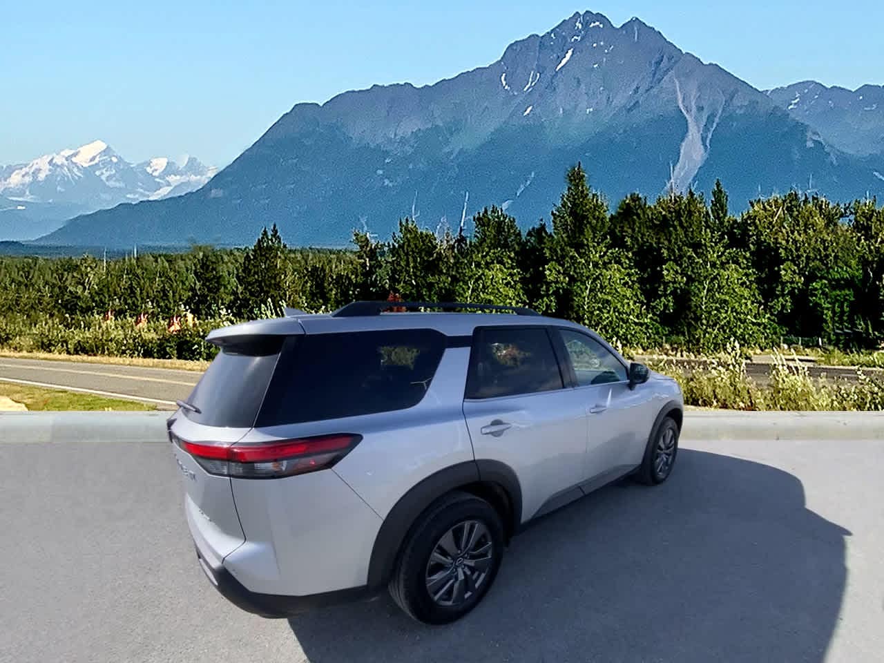Thumbnail: 2024 Nissan Pathfinder - 5
