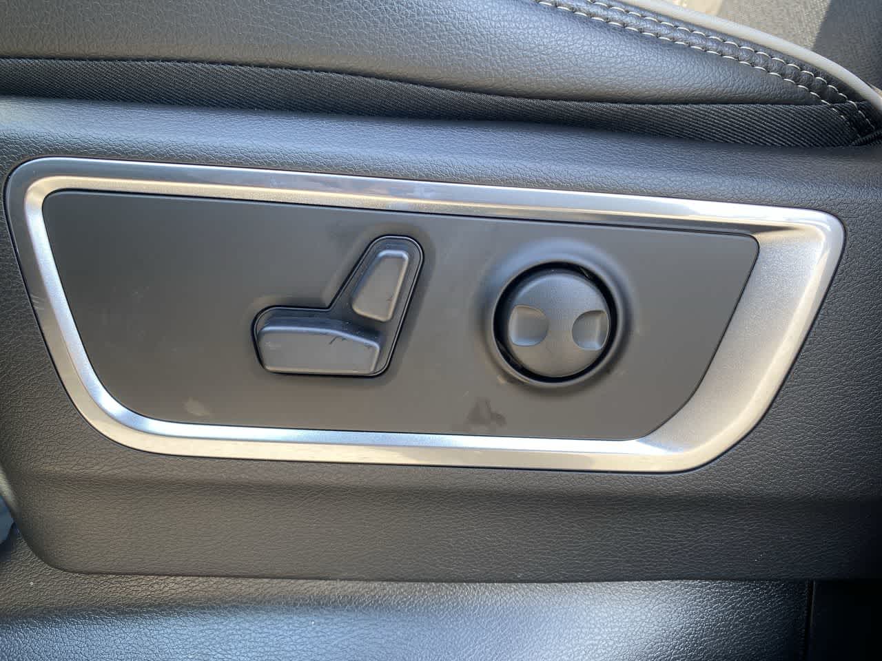 Thumbnail: 2026 RAM 1500 - 12