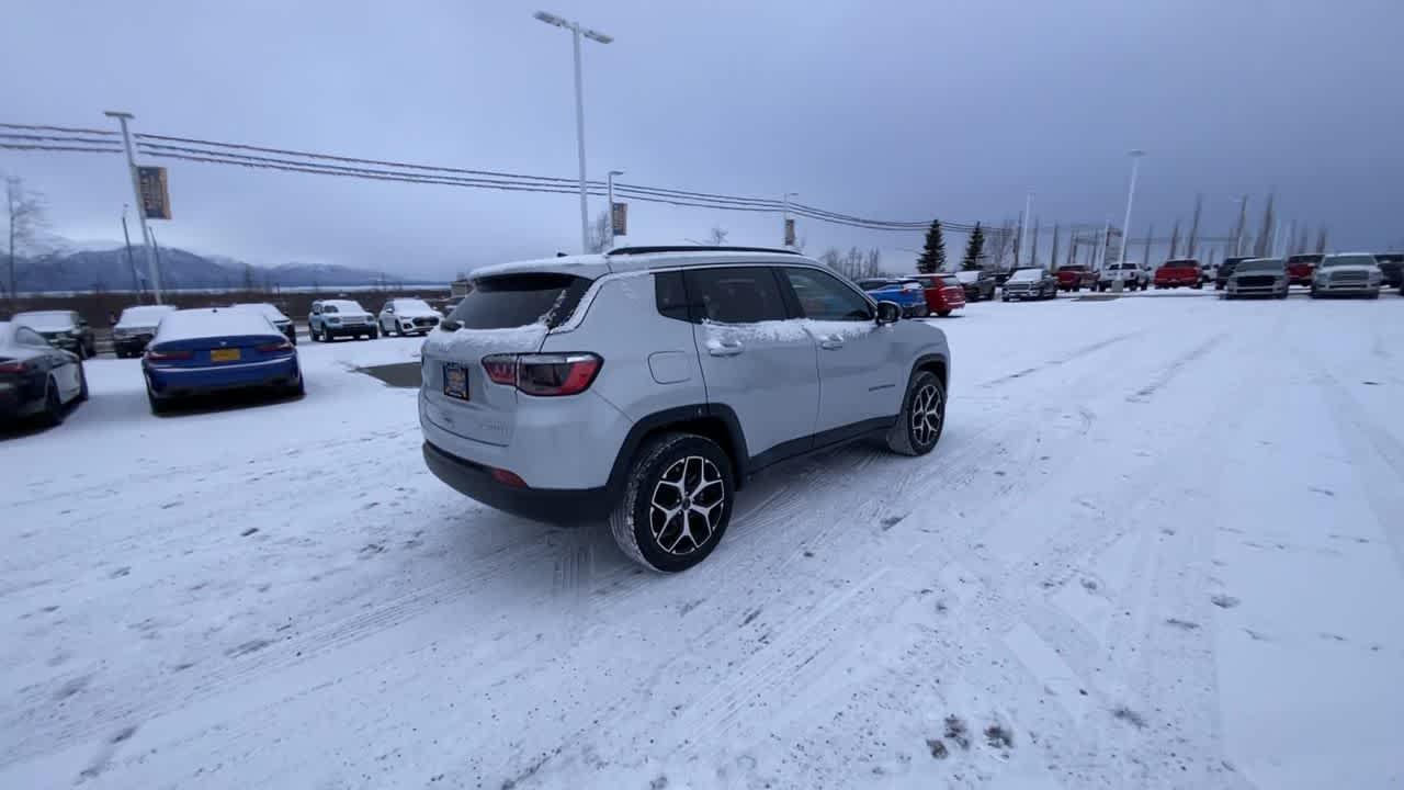 2026 Jeep Compass Limited - Photo 13