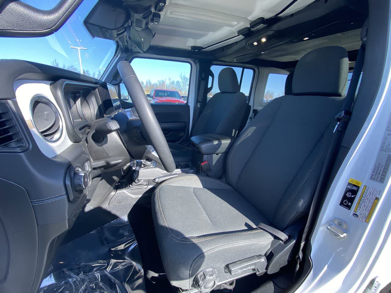 Thumbnail: 2025 Jeep Wrangler - 17