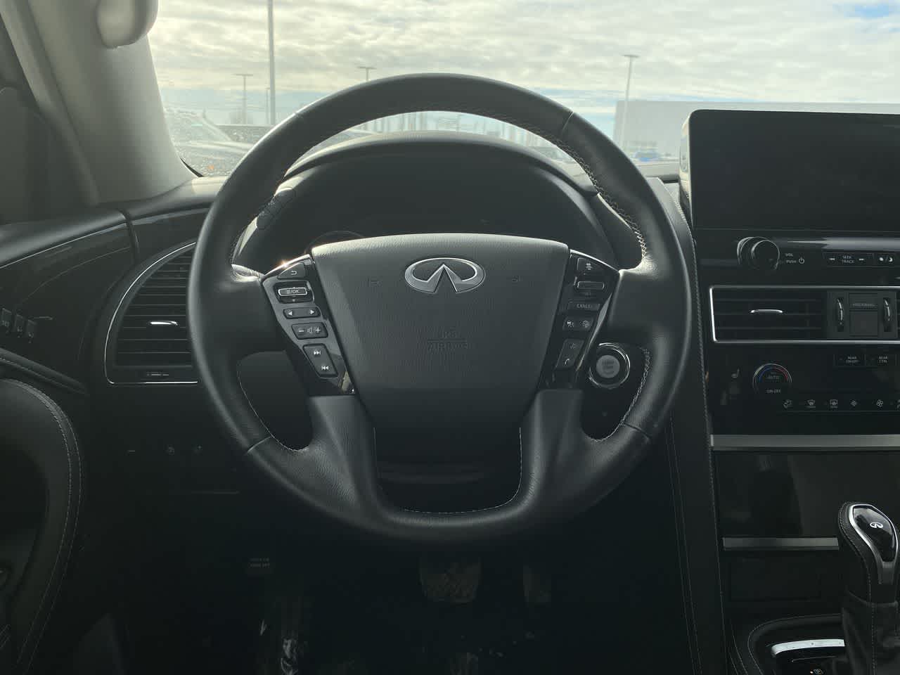 Thumbnail: 2024 INFINITI QX80 - 20