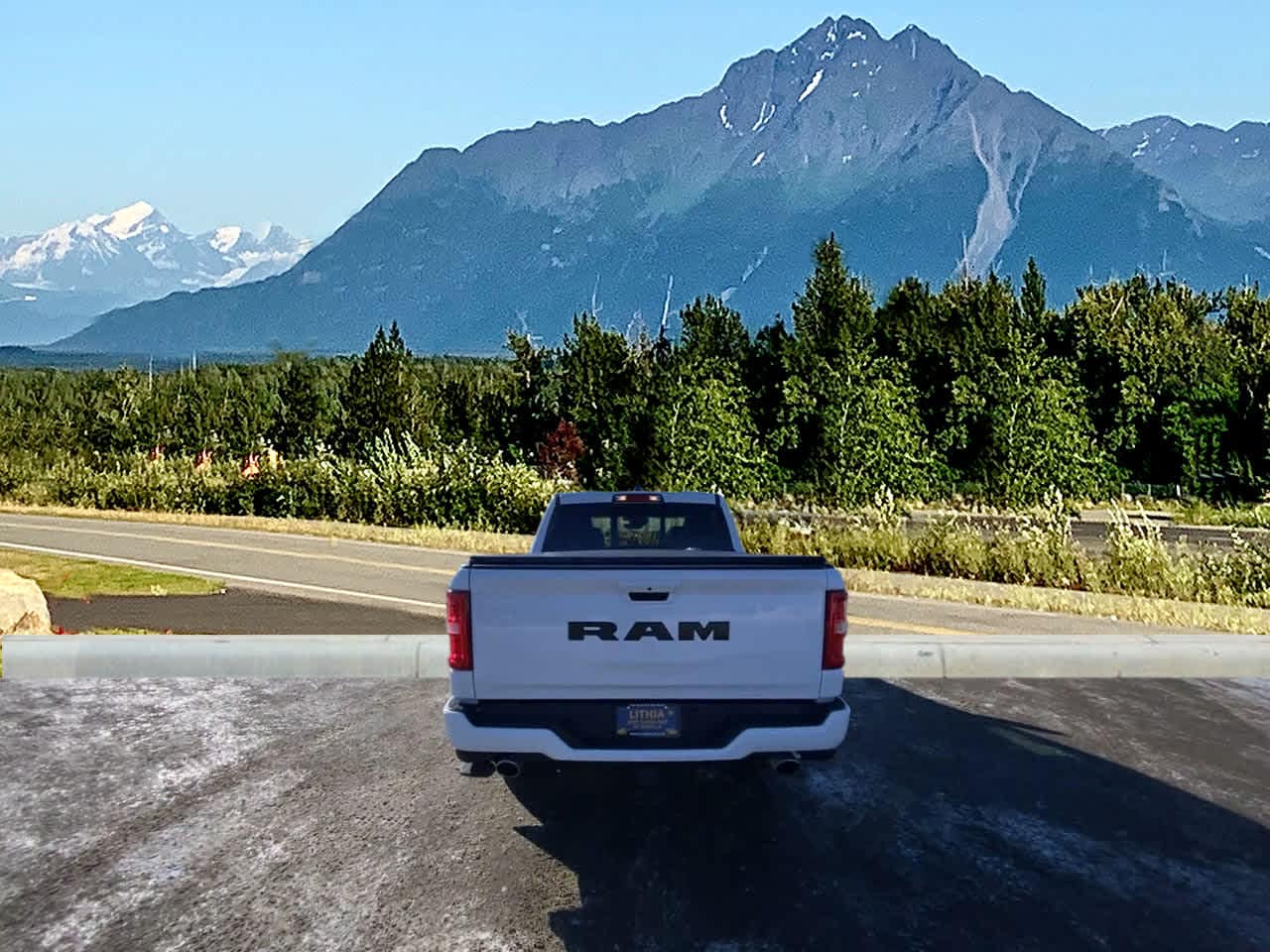 Thumbnail: 2025 RAM 1500 - 4