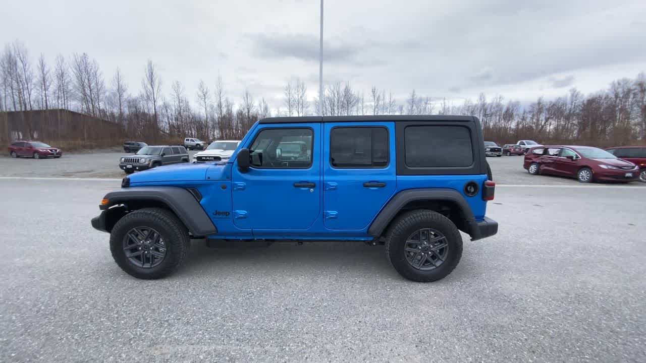 Thumbnail: 2026 Jeep Wrangler - 7