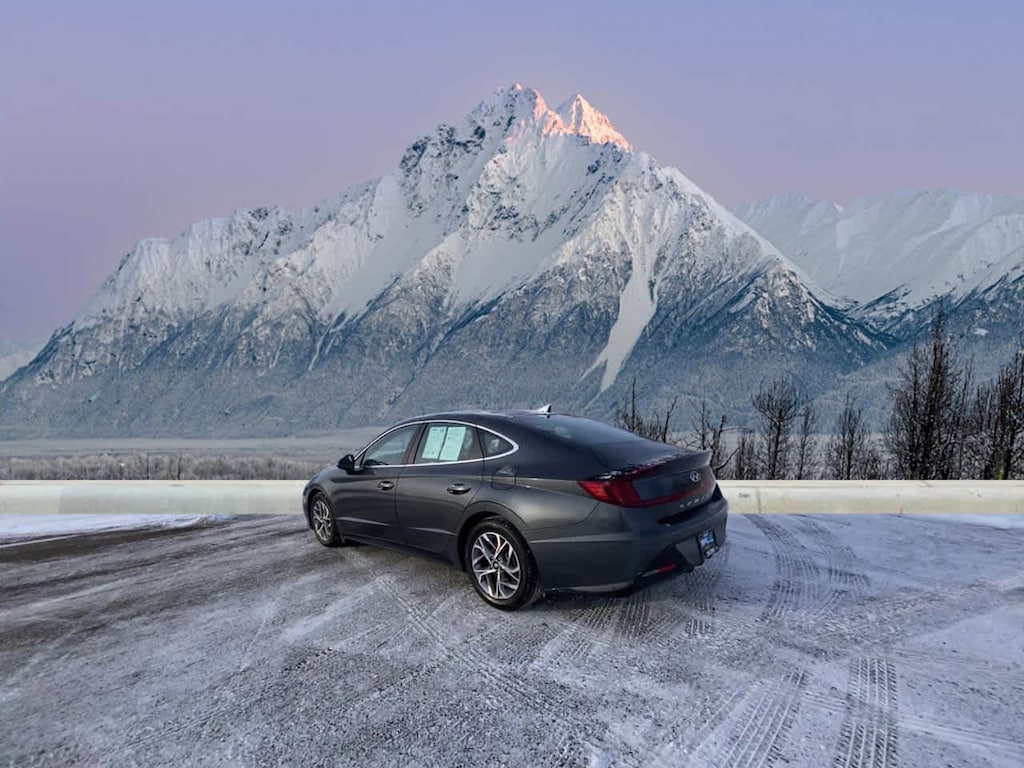 Used 2023 Hyundai Sonata SEL Sedan