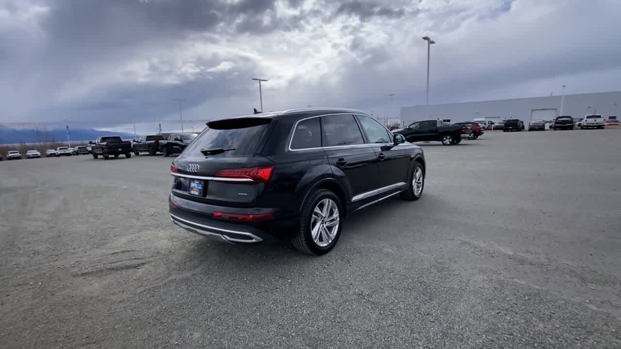 Thumbnail: 2023 Audi Q7 - 13
