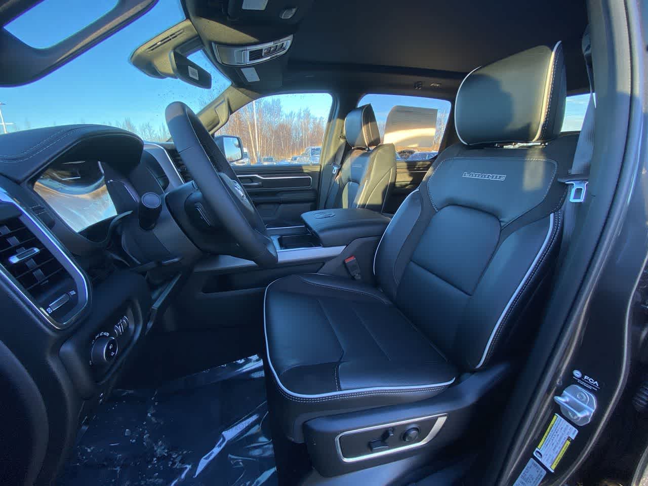 Thumbnail: 2026 RAM 1500 - 11