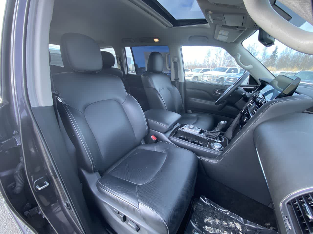 Thumbnail: 2024 INFINITI QX80 - 32