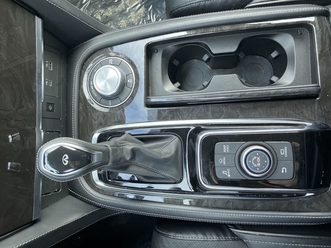 Thumbnail: 2024 INFINITI QX80 - 26