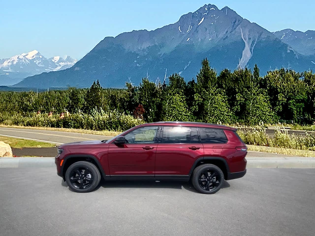 Thumbnail: 2025 Jeep Grand Cherokee - 2