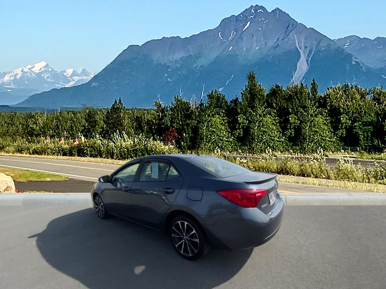 Thumbnail: 2018 Toyota Corolla - 3