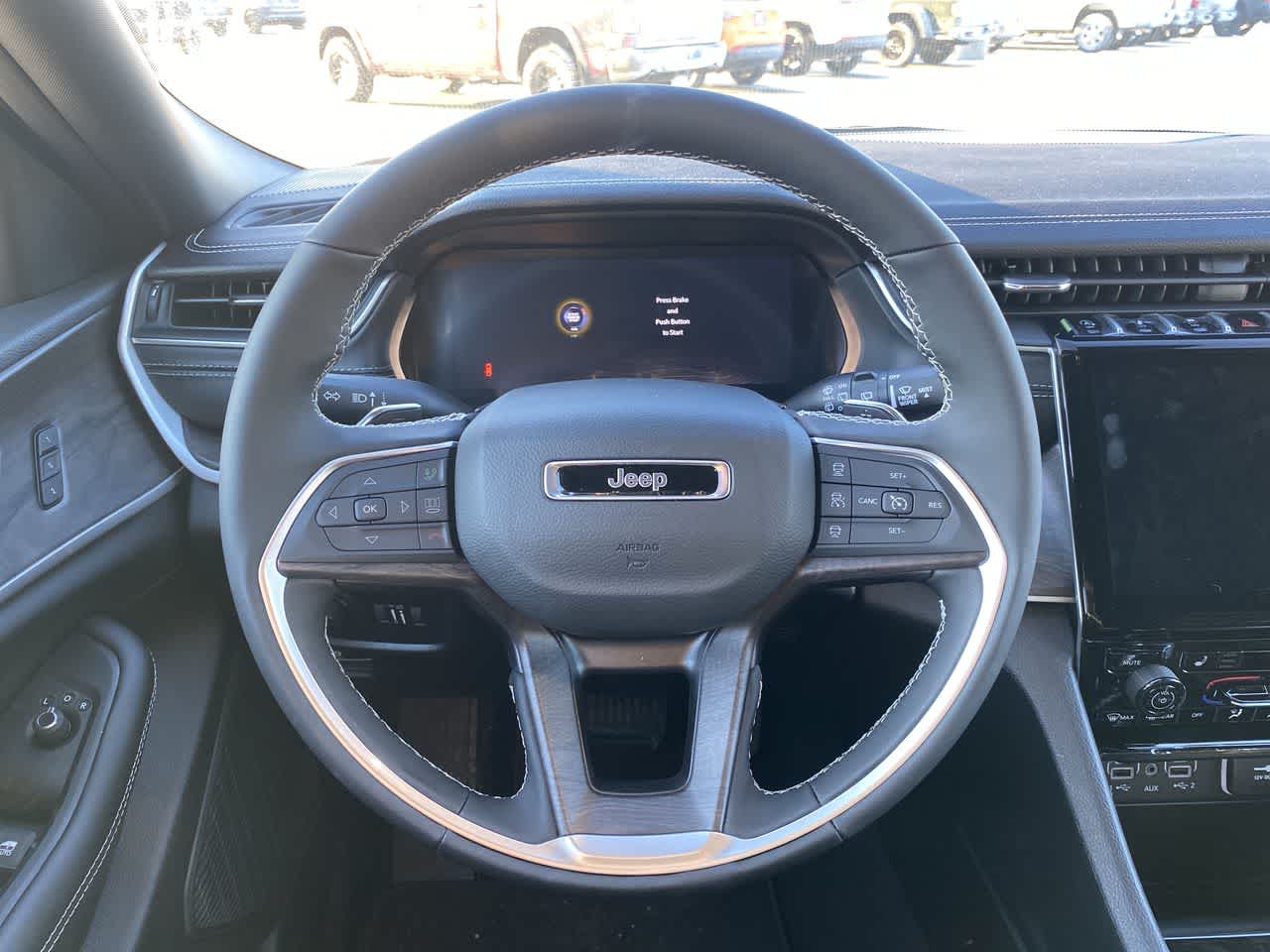 Thumbnail: 2025 Jeep Grand Cherokee - 14