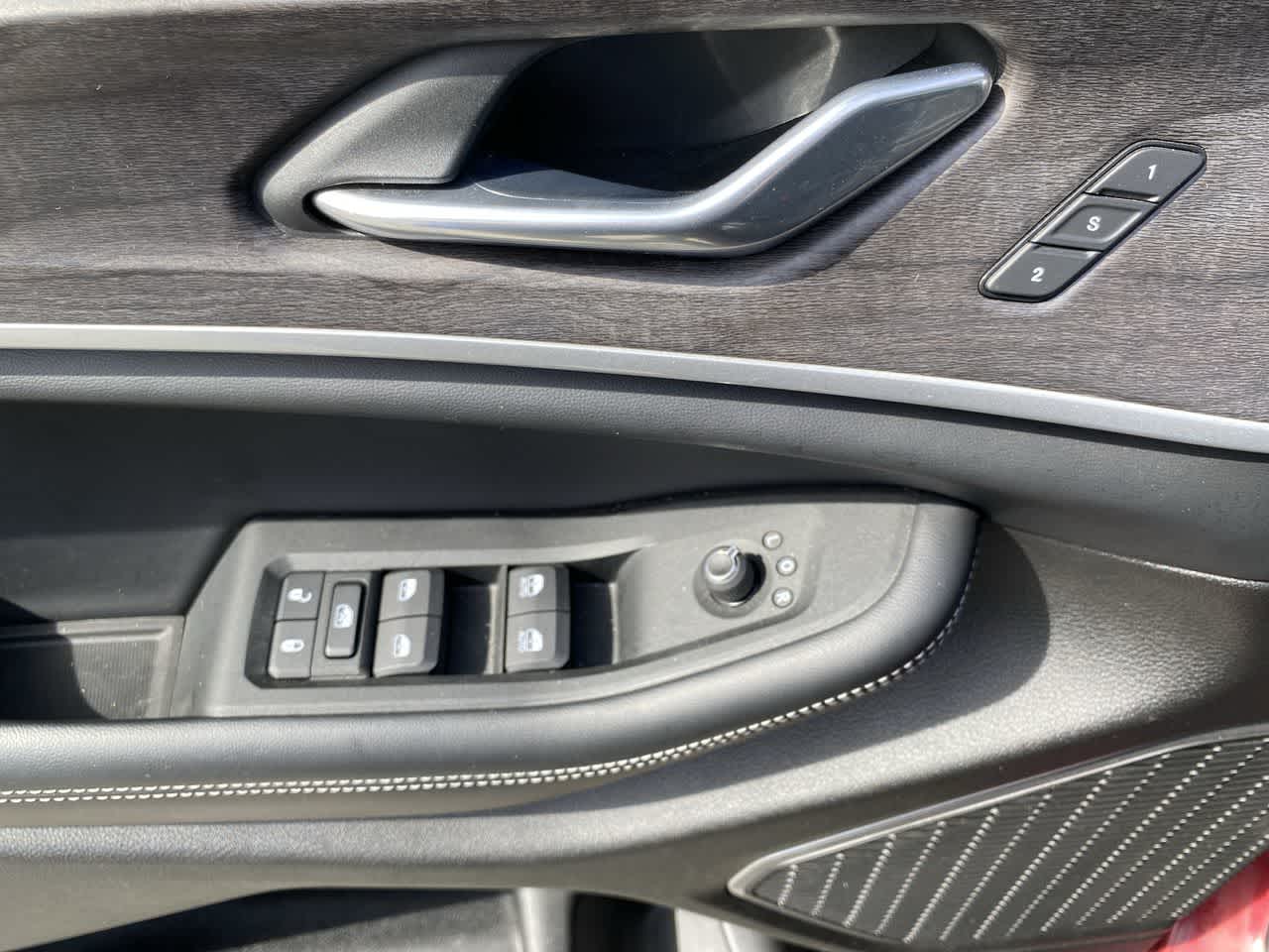 Thumbnail: 2025 Jeep Grand Cherokee - 13