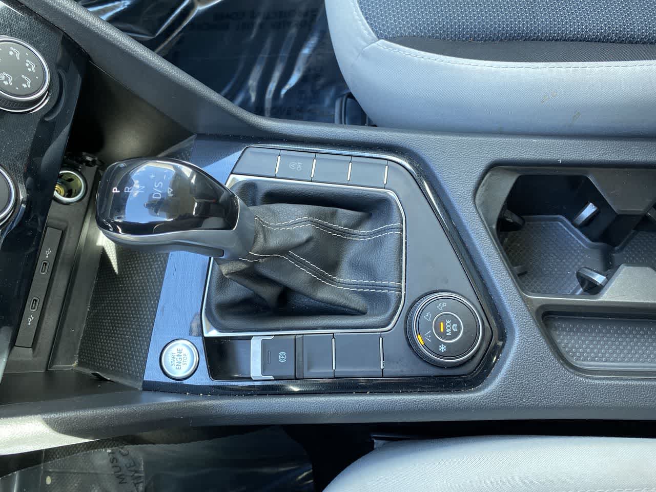 Thumbnail: 2025 Volkswagen Taos - 20