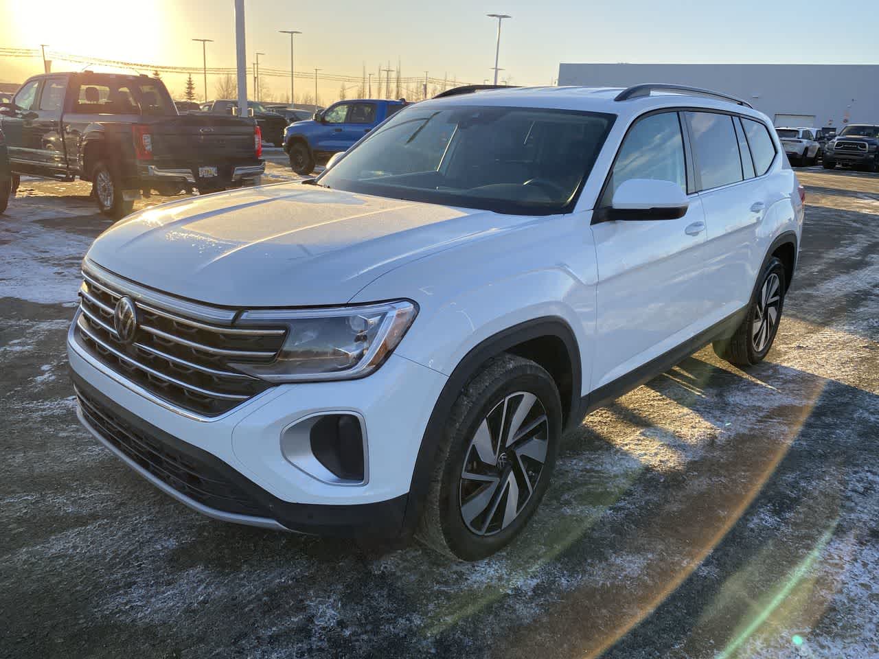 Thumbnail: 2024 Volkswagen Atlas - 1