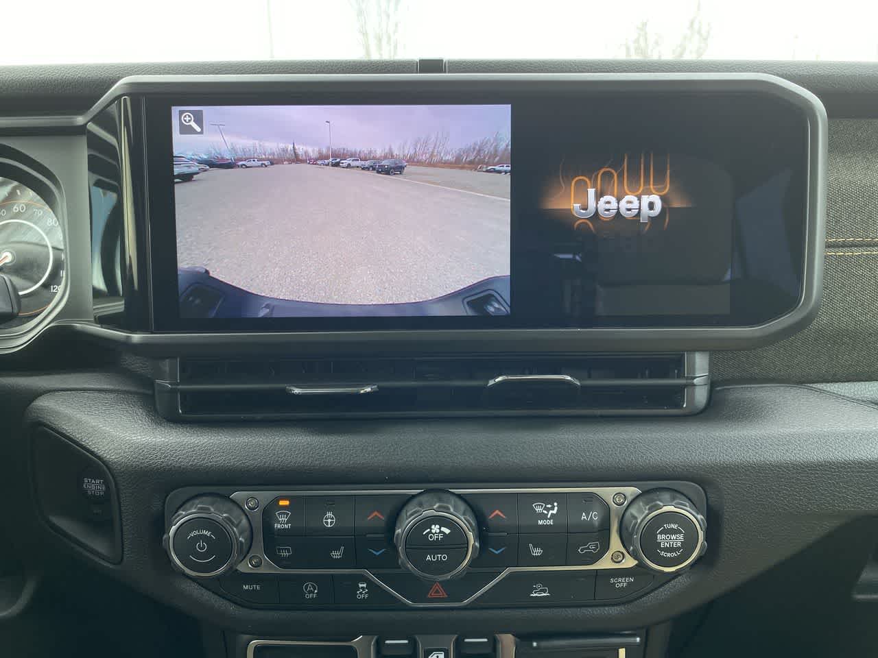 Thumbnail: 2026 Jeep Gladiator - 17
