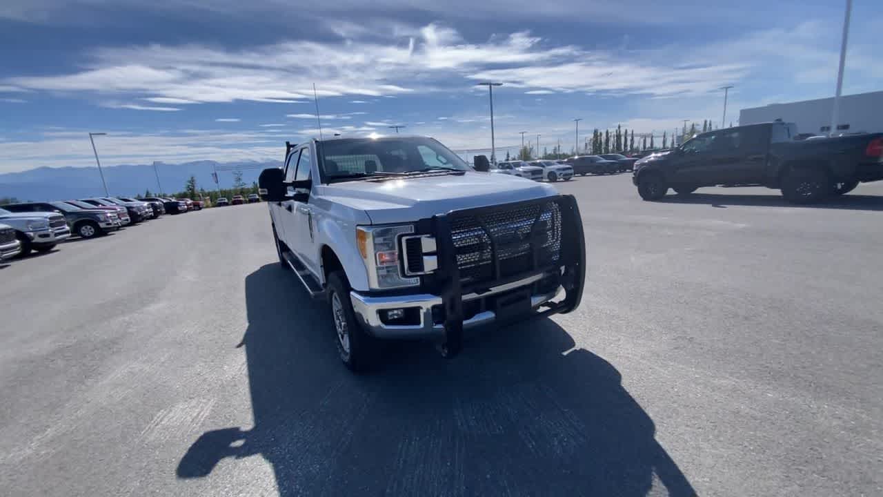Thumbnail: 2017 Ford F-350 - 8