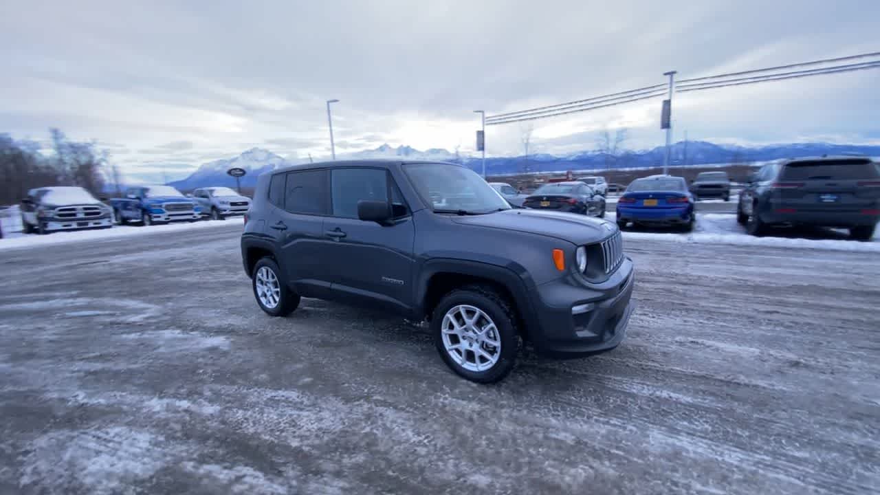 Thumbnail: 2023 Jeep Renegade - 7