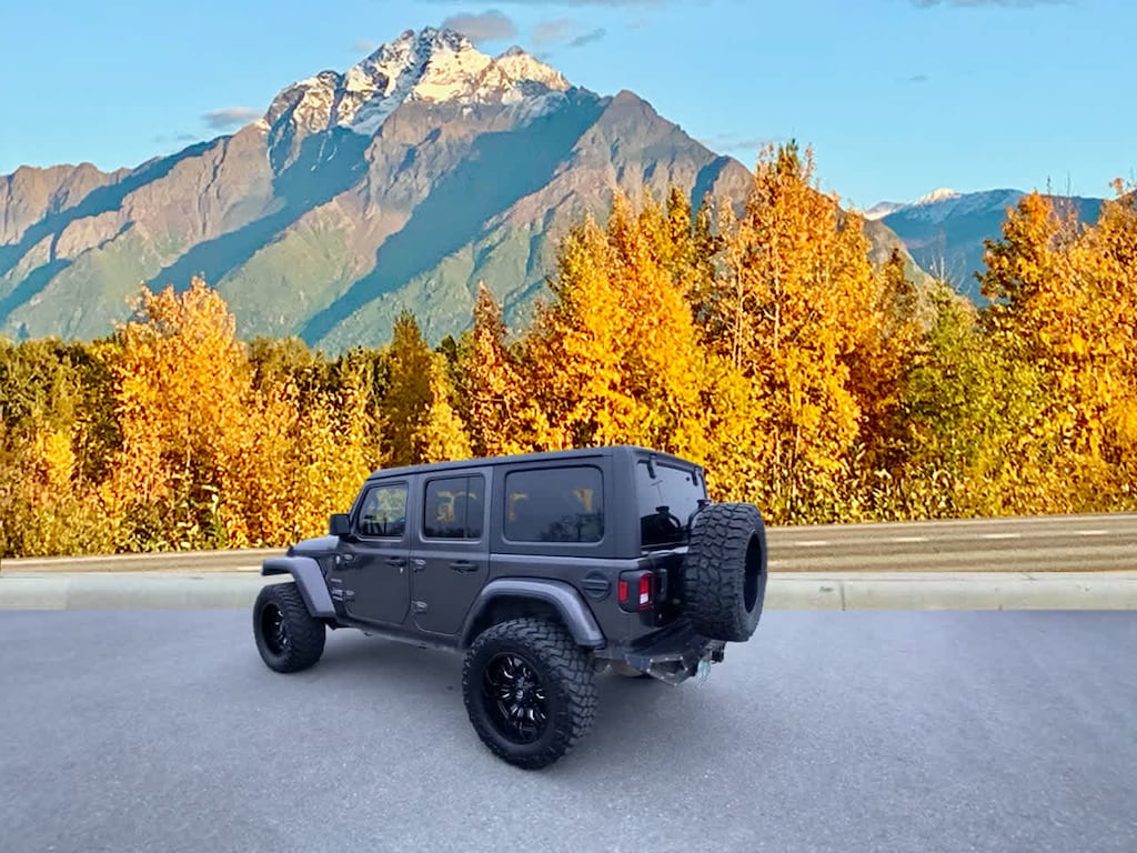 Used 2019 Jeep Wrangler Unlimited Sahara 4x4 SUV