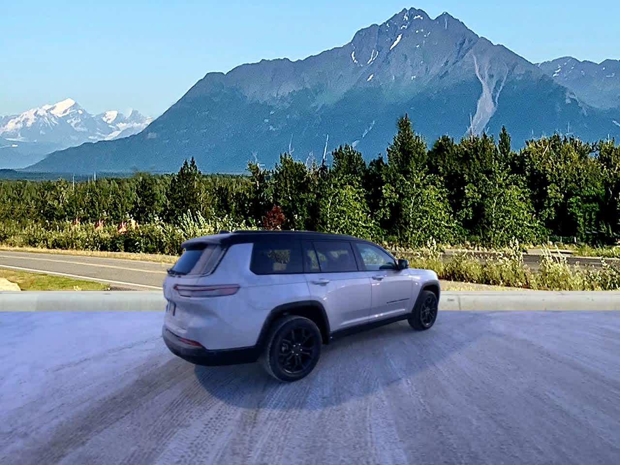 Thumbnail: 2025 Jeep Grand Cherokee - 5