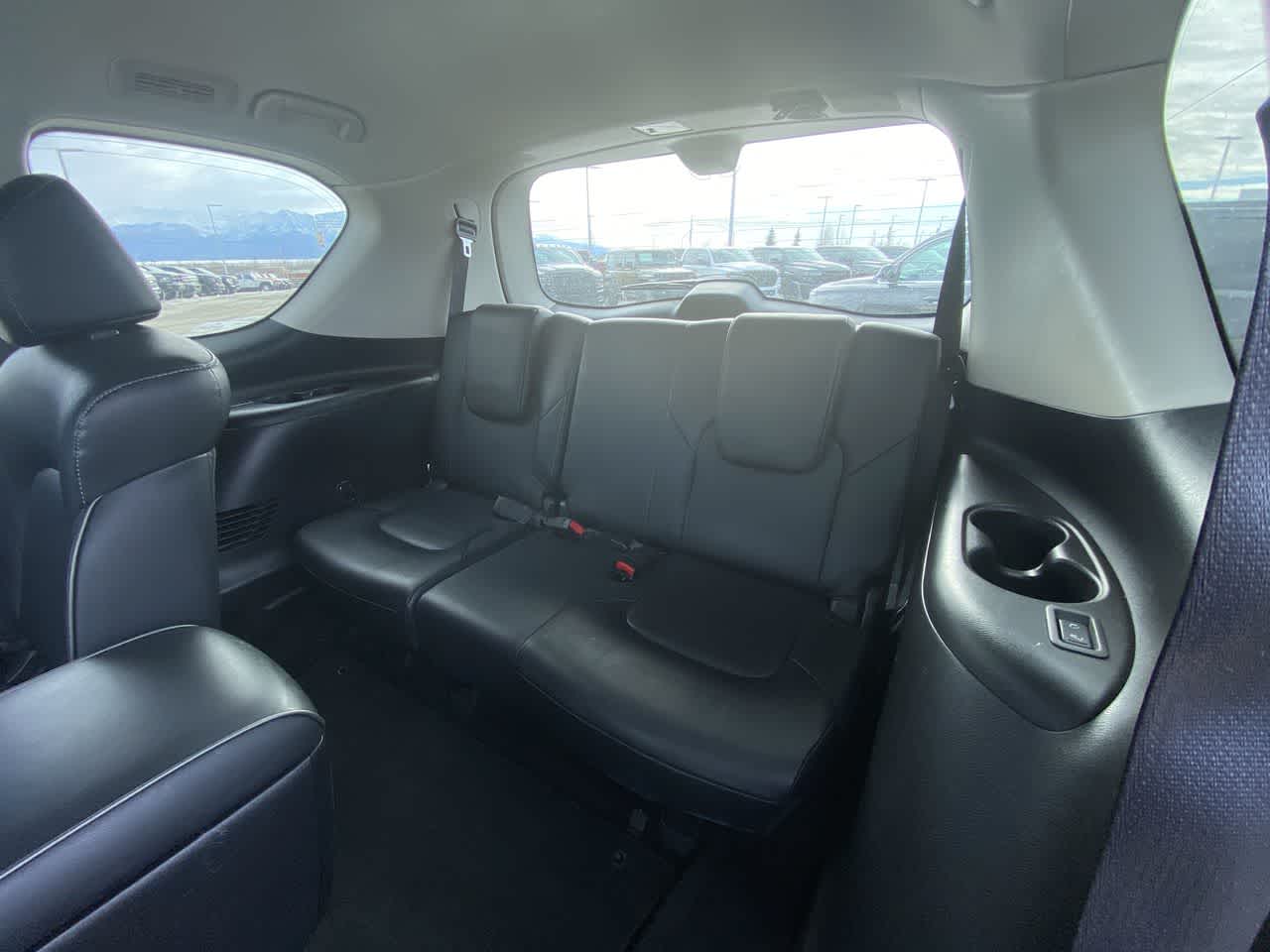 Thumbnail: 2024 INFINITI QX80 - 30