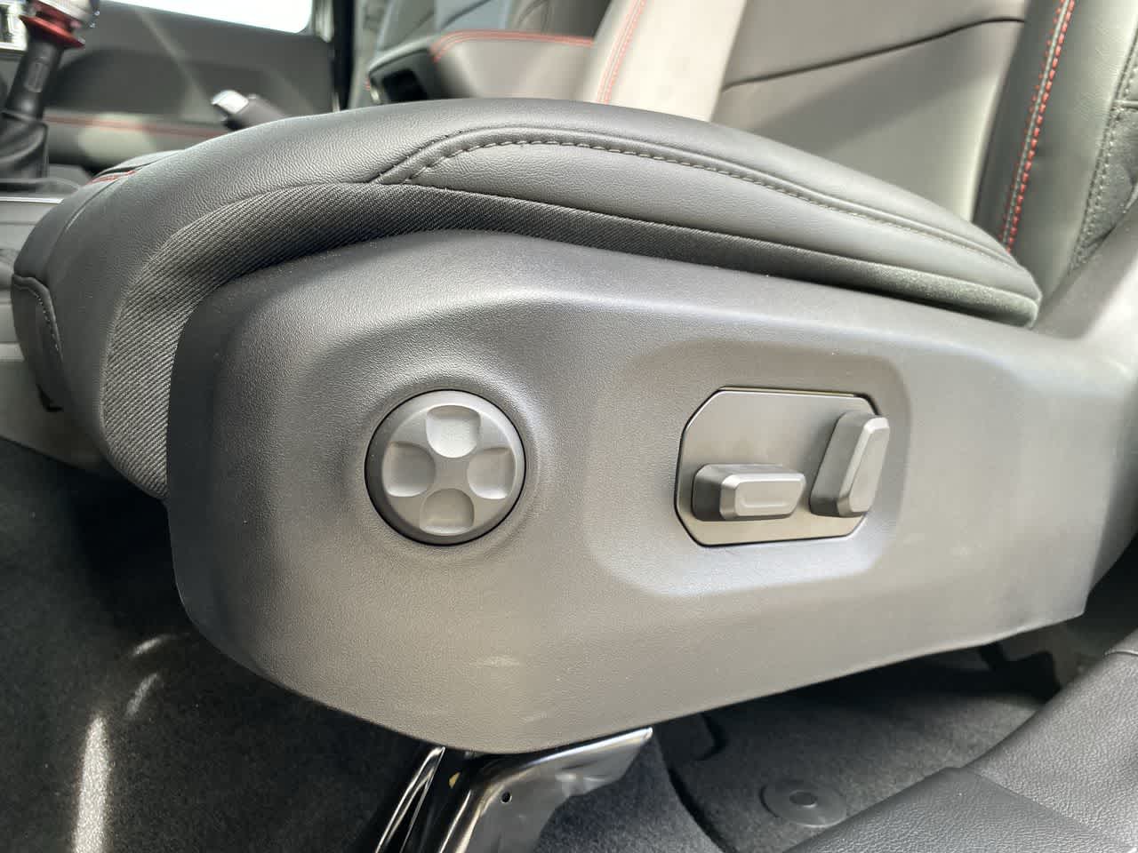 Thumbnail: 2025 Jeep Wrangler - 12