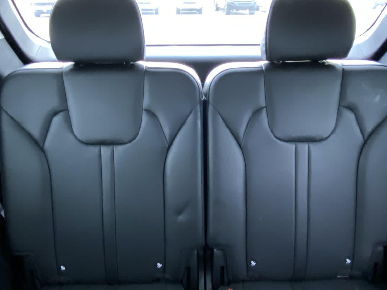 Thumbnail: 2024 Kia Sorento - 24