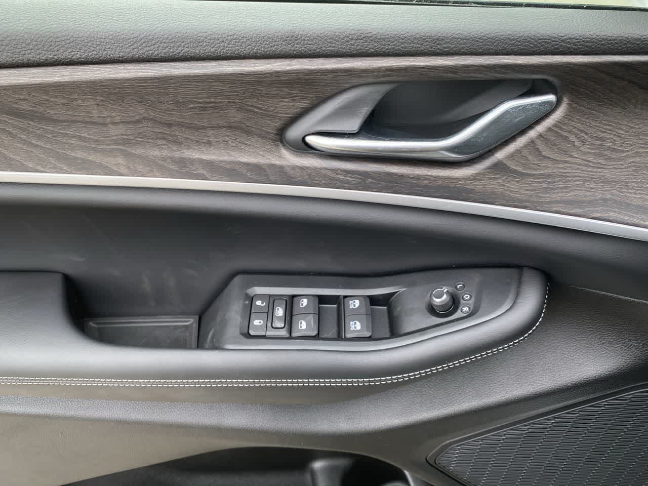 Thumbnail: 2026 Jeep Grand Cherokee - 19