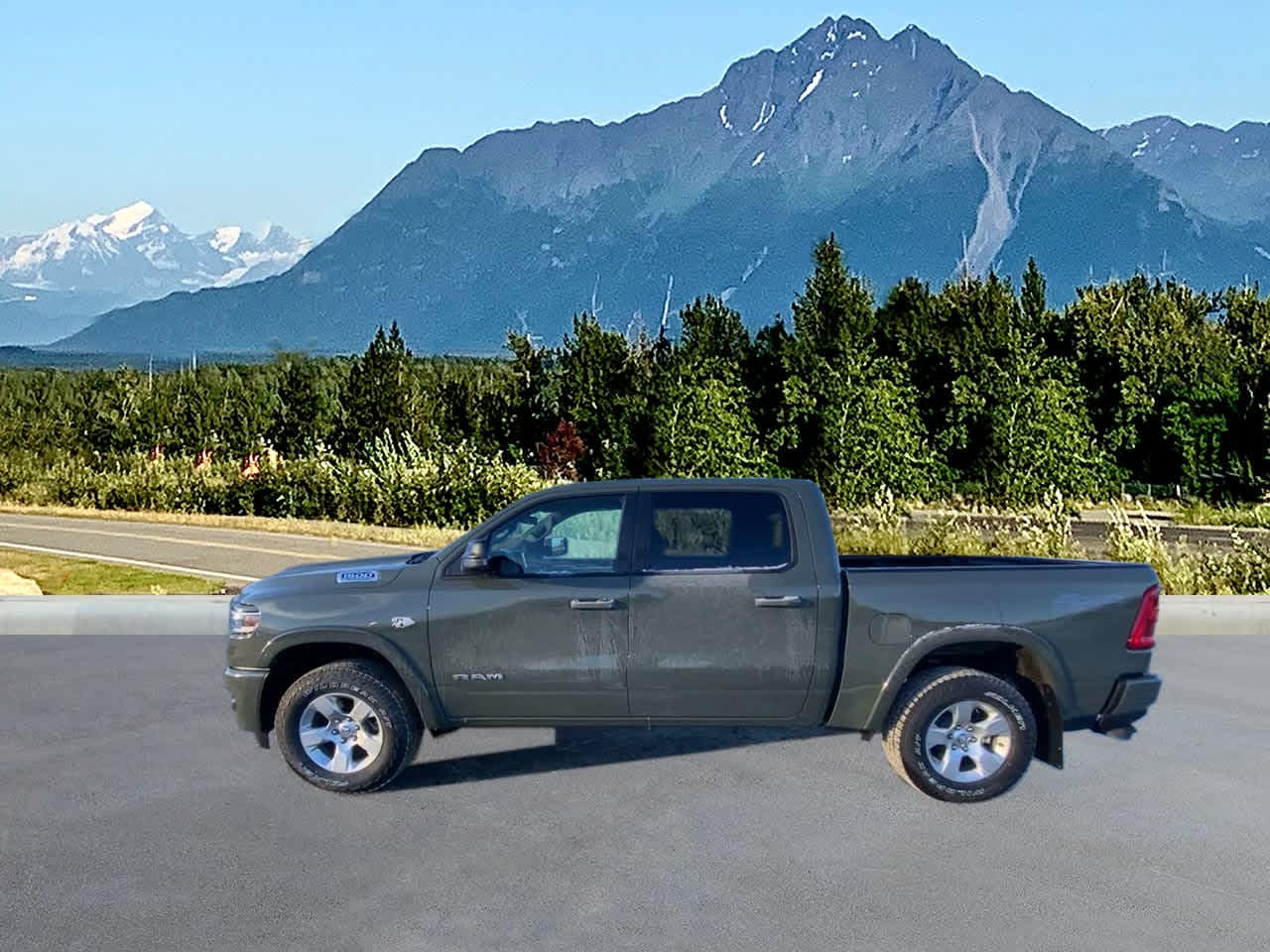 Thumbnail: 2026 RAM 1500 - 3