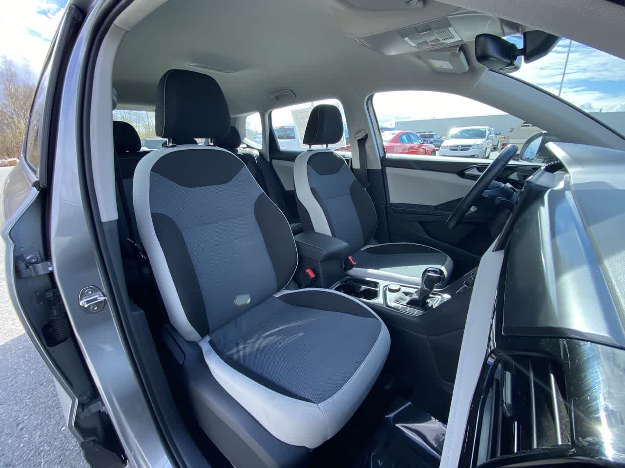 Thumbnail: 2025 Volkswagen Taos - 25