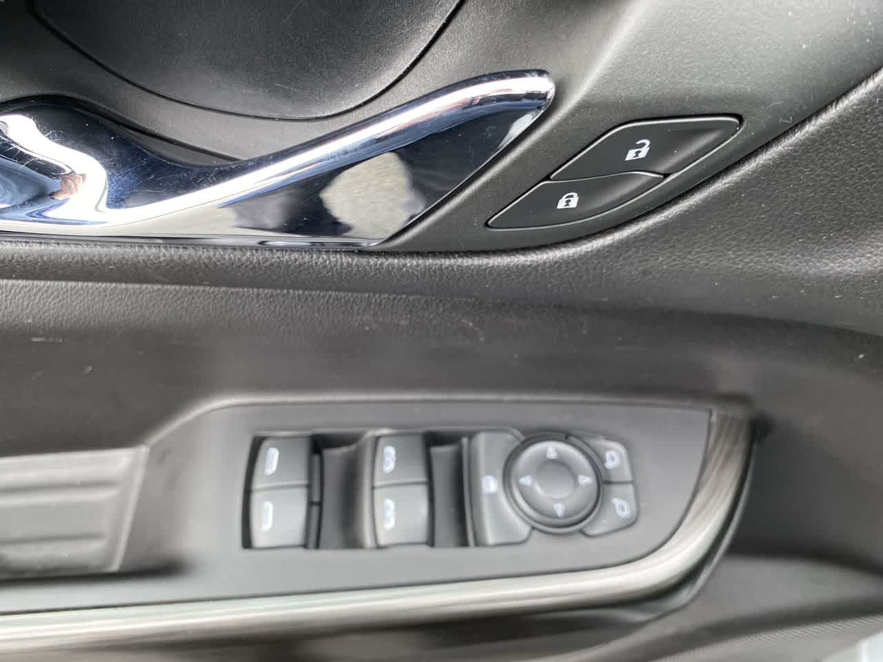 Thumbnail: 2023 GMC Acadia - 19