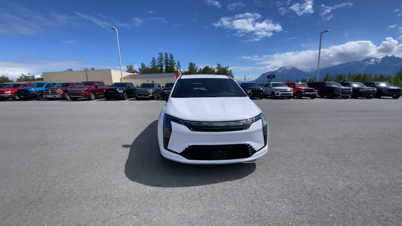 Thumbnail: 2027 Chrysler Pacifica - 8