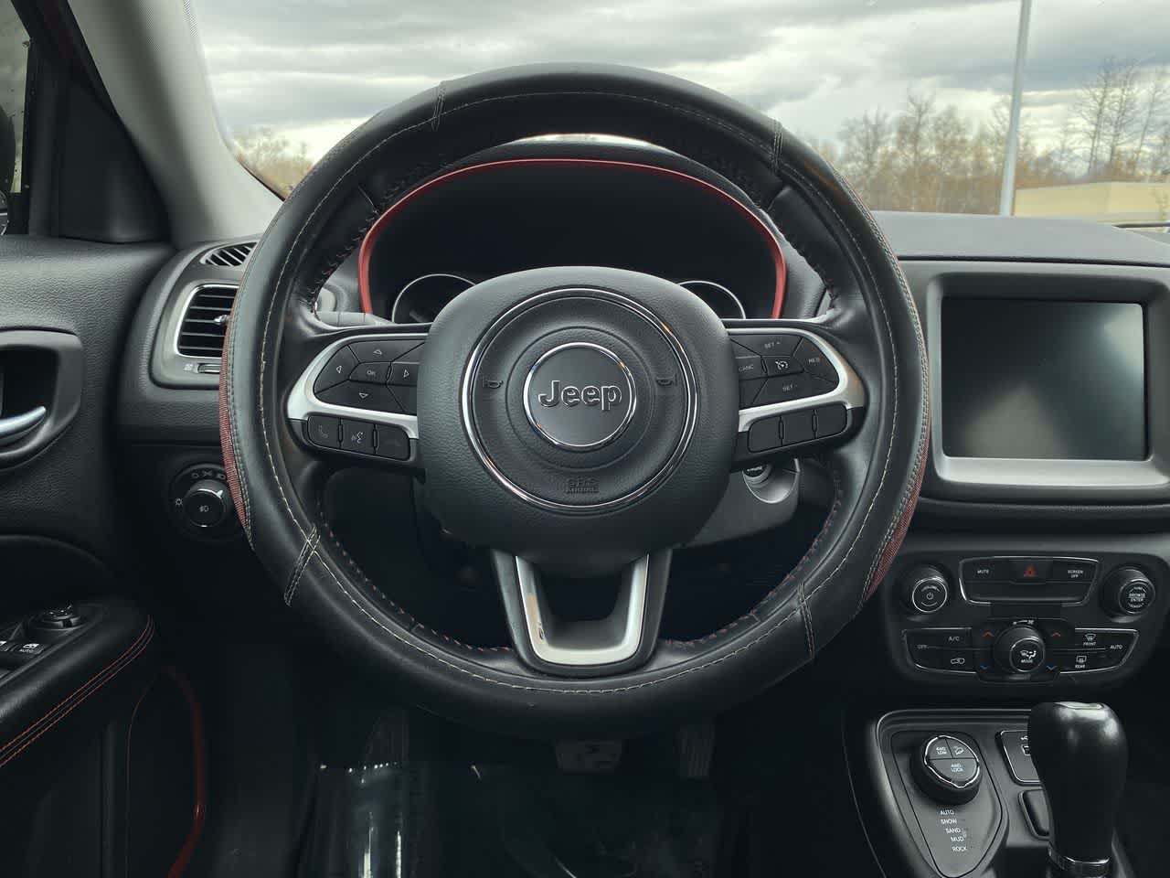 Thumbnail: 2020 Jeep Compass - 14