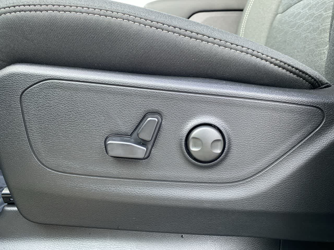 Thumbnail: 2025 RAM 1500 - 12