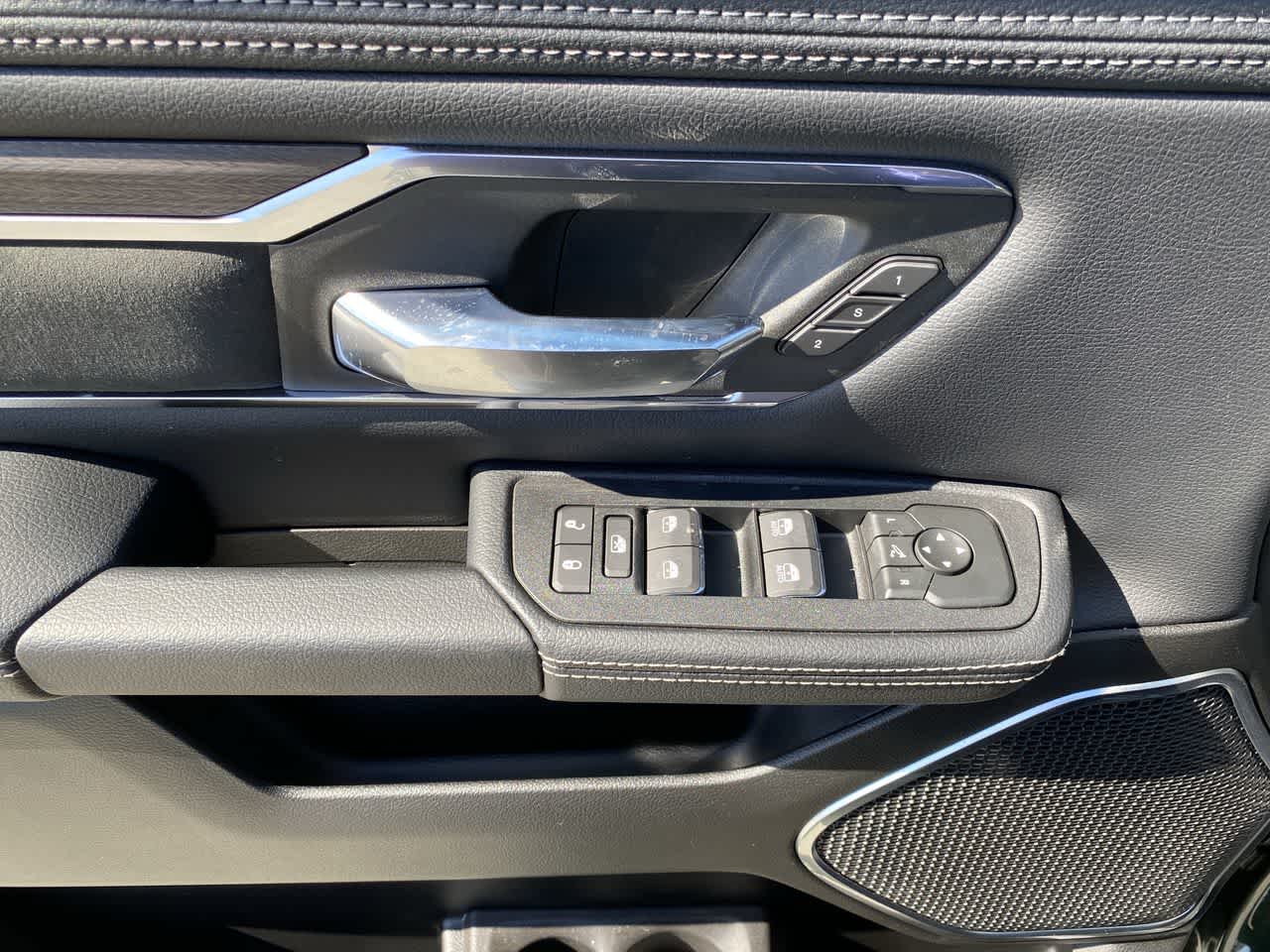 Thumbnail: 2026 RAM 1500 - 13