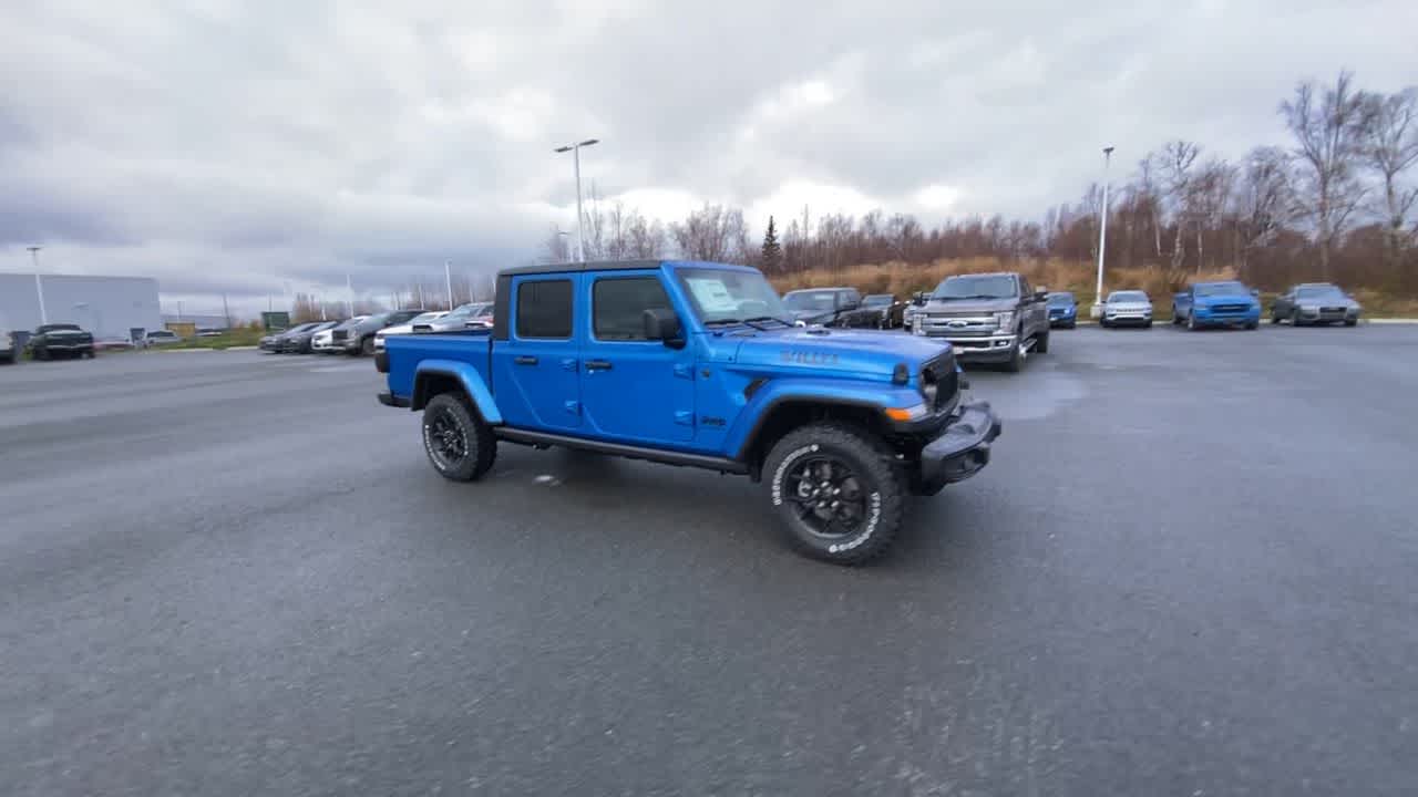 Thumbnail: 2025 Jeep Gladiator - 7