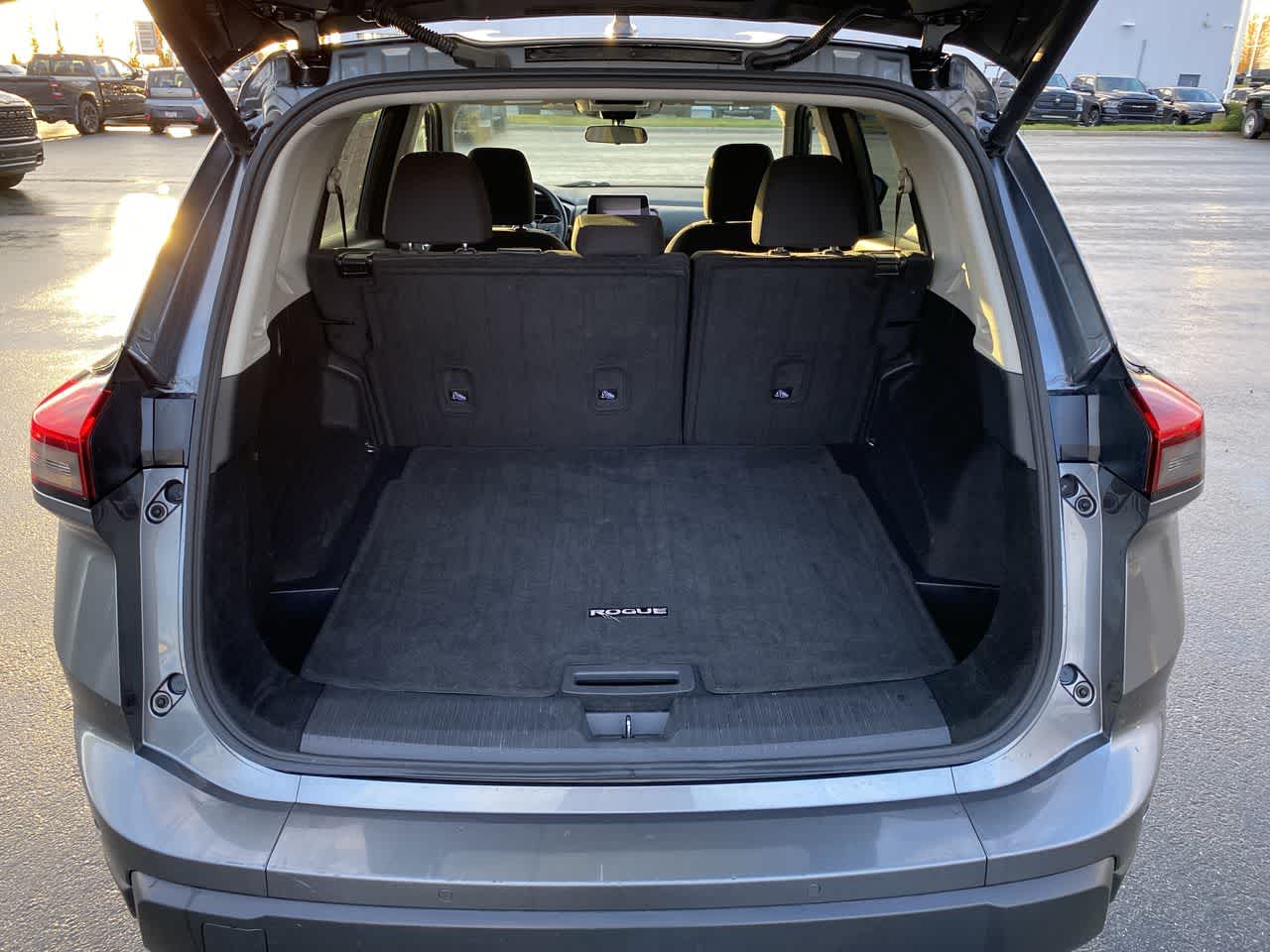 Thumbnail: 2024 Nissan Rogue - 30