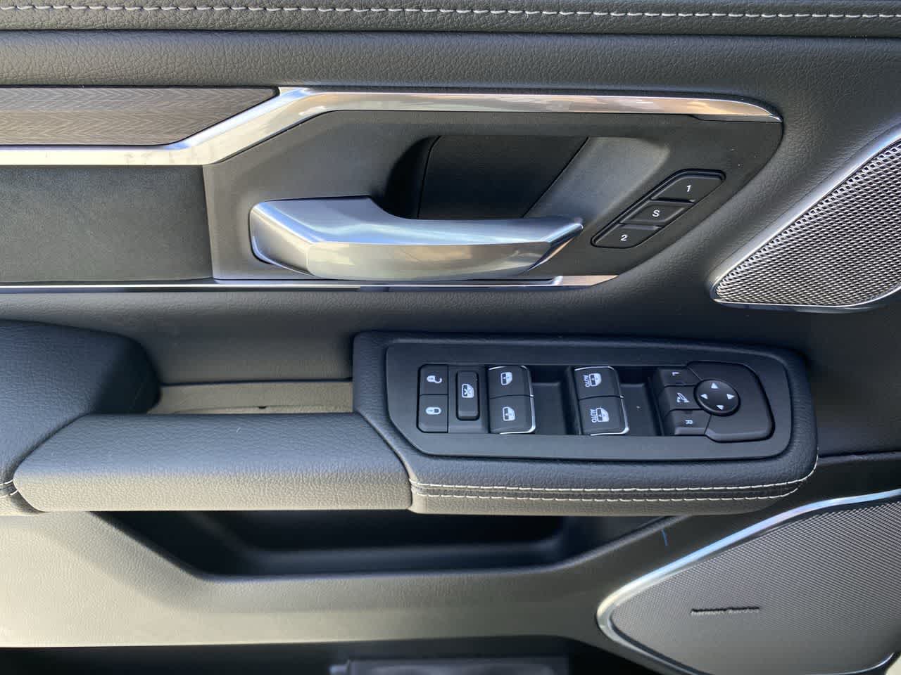 Thumbnail: 2026 RAM 1500 - 13