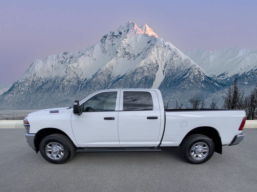 New 2026 Ram 3500 TRADESMAN CREW CAB 4X4 6'4 BOX Pickup